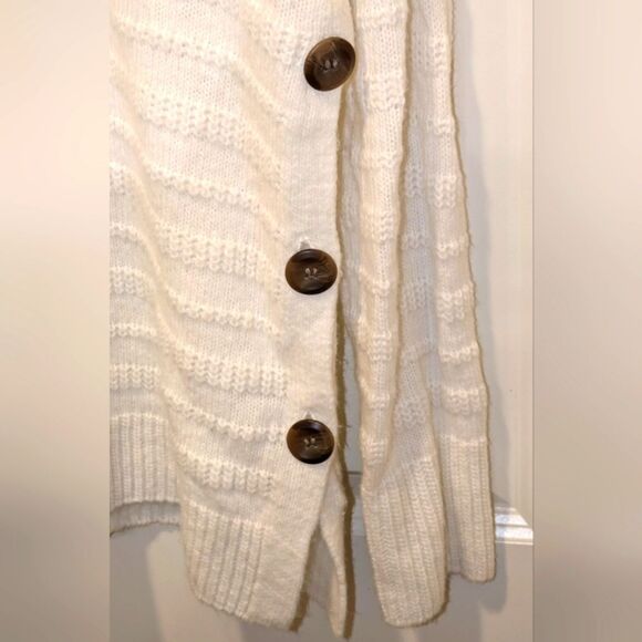 Max Studio S Super Soft White Chunky Knit Turtleneck with Side Buttons - Picture 2 of 5